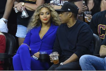 Beyoncé et Jay-Z lors d'un match de basketball en 2016