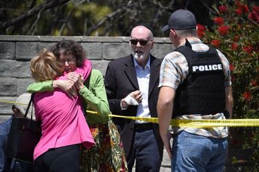 Une femme a été tuée et trois personnes blessées dans une synagogue de Poway, en Californie, le 27 avril 2019.