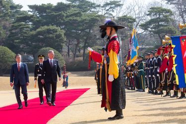 Le roi des Belges Philippe et le président sud-coréen Moon Jae-in à Séoul, le 26 mars 2019