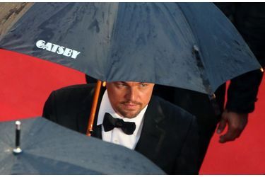 Leonardo DiCaprio lors de la montée des marches du film «Gatsby Le Magnifique» lors du Festival de Cannes le 15 mai 2013