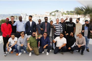 Ladj Ly et son équipe lors du photocall du film «Les Misérables» le 16 mai 2019