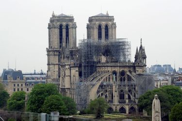 Les ravages de l&#039;incendie à Notre-Dame de Paris. 