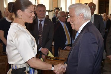 La princesse Victoria de Suède avec le président grec Prokopis Pavlopoulos à Athènes, le 2 mai 2019