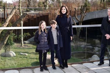 La princesse Mary de Danemark et ses jumeaux la princesse Josephine et le prince Vincent, à Copenhague le 11 avril 2019