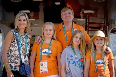 La reine Maxima des Pays-Bas, avec le roi Willem-Alexander et leurs filles, aux JO de Rio, le 14 août 2016