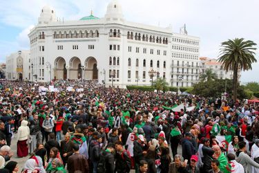 Manifestation des étudiants et des professionnels de santé contre Abdelaziz Bouteflika à Alger, le 19 mars 2019.