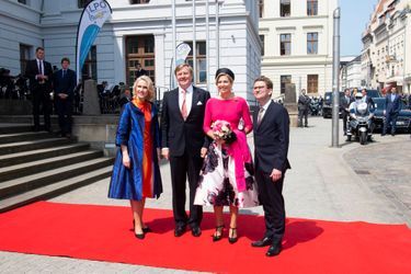 La reine Maxima et le roi Willem-Alexander des Pays-Bas avec la Première ministre du land et son mari à Schwerin, le 20 mai 2019