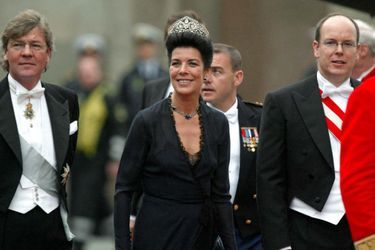Le prince Albert de Monaco avec sa soeur la princesse Caroline et le mari de celle-ci le prince Ernst August de Hanovre à Copenhague, le 14 mai 2004