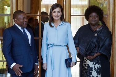 La reine Letizia d'Espagne avec le président du Mozambique et sa femme à Maputo, le 29 avril 2019