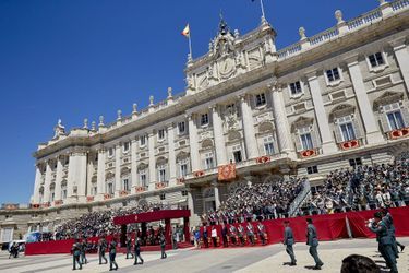 La reine Letizia et le roi Felipe VI d'Espagne lors d'une cérémonie militaire à Madrid, le 13 mai 2019