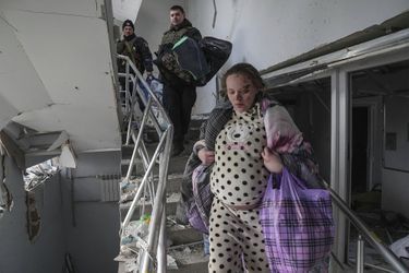 Marianna Podgurskaya, photographiée après l'attaque de la maternité de Marioupol, accusée par la Russie de propagande ukrainienne. 