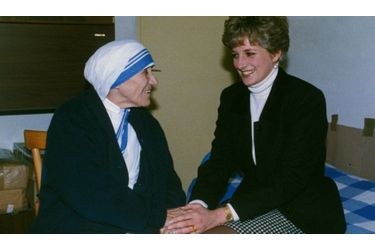 <br />
Mère Teresa et Diana en 1992.