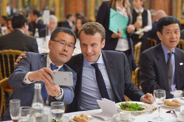 Emmanuel Macron en juin 2015 lors d&#039;une rencontre du Chinese Business Club à l&#039;hôtel Intercontinental.