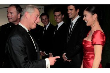 <br />
Le Prince Charles et Catherine Zeta-Jones, lors de la cérémonie d'ouverture de la Ryder Cup