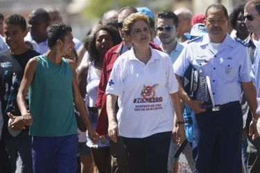 Silma Rousseff en campagne de sensibilsation contre le virus Zika.