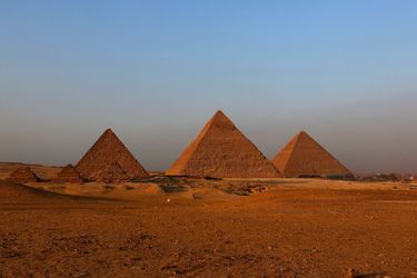 Kheops, Khephren et Mykérinos. En scannant ses pyramides, l’Egypte espère ainsi retrouver les 6 millions de touristes perdus en 2015.