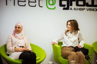 La reine Rania de Jordanie rencontre des femmes entrepreneures à Amman, le 17 janvier 2016