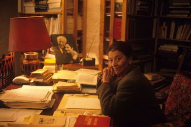 Edmonde Charles-Roux en 1998