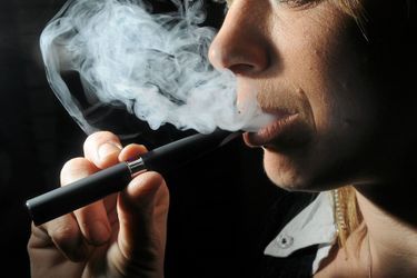 “Les experts sont des dangers pour la santé publique” - Cigarette électronique