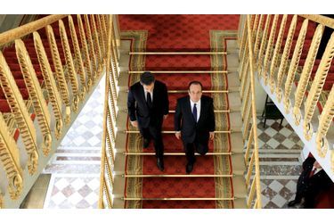 <br />
Paris, le 15 mai 2012. Passation de pouvoir au palais de l’Elysée, entre Nicolas Sarkozy et François Hollande. 
