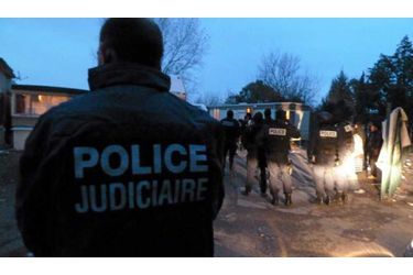 <br />
Arrestations dans un camp de Roms à Montpellier en 2010, dans le cadre de l&#039;affaire Hamidovic. 