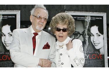 <br />
Linda et Burt Pugach en 2007. 