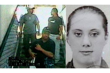<br />
Samantha Lewthwaite à côté d'une image de vidéosurveillance des terroristes, prise lors des attentats de Londres. 