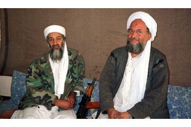 <br />
Oussama Ben Laden et Ayman Al-Zawahiri, en novembre 2001.