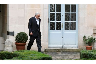 <br />
DSK a quitté son appartement de la Place des Vosges.