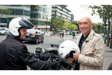 <br />
Quand il n&#039;est pas sur son scooter, Denis ­Hennequin avale 200km à vélo le week-end. 