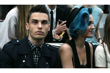 <br />
Baptiste Giabiconi et Katy Perry se sont rencontrés lors de la Fashion Week parisienne. 