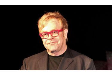 <br />
Elton John.