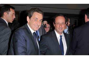 <br />
Nicolas Sarkozy et François Hollande se sont croisés au dîner du Crif, 