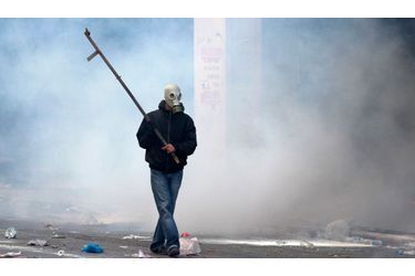 <br />
Le vote au Parlement grec d’une nouvelle loi d’austérité a déclenché les 19 et 20 octobre à Athènes des manifestations émaillées de violents incidents qui ont fait un mort et des dizaines de blessés.