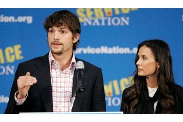 Demi Moore oublie Asthon Kutcher