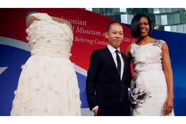 <br />
Michelle Obama et Jason Wu, qui lui avait dessiné sa robe pour la soirée d'investiture en janvier 2009.
