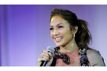 <br />
Jennifer Lopez, lors de la conférence de presse annonçant sa tournée d'été le 30 avril, à Los Angeles
