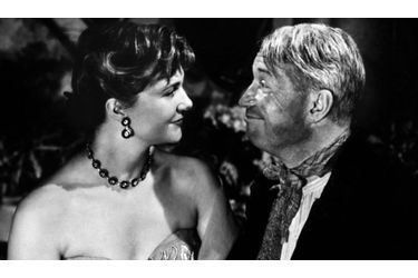 <br />
Sophie Desmarets donne la réplique à Maurice Chevalier dans "Ma Pomme" de Marc-Gilbert Sauvageon.