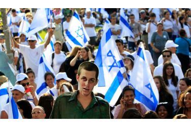 <br />
Un portrait en carton de Gilad Shalit, lors d&#039;un défilé à Jérusalem en mai dernier