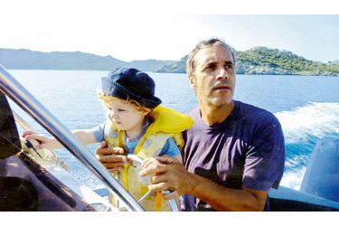 <br />
En Méditerranée, en 2011, avec Léonard, 3 ans.
