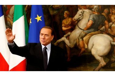Silvio Berlusconi dément les rumeurs sur sa démission