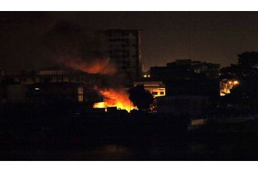 <br />
Un bastion des pro-Gbagbo attaqué cette nuit dans le quartier de Treichville à Abidjan.