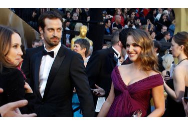 <br />
Natalie Portman et Benjamin Millepied à la cérémonie des Oscars 2011