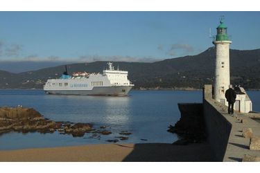 <br />
Le port de Propriano, en Corse