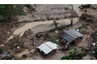 Brésil-inondations : plus de 600 morts