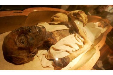 <br />
La momie Ramses II au Musée du Caire