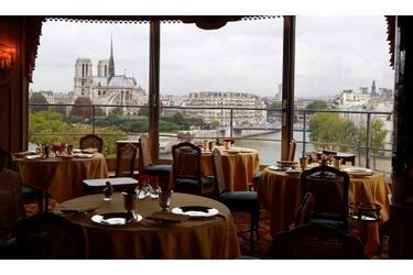 <br />
L&#039;intérieur du restaurant La Tour d&#039;Argent, à Paris (ancien 3 étoiles rétrogradé 1 étoile en 2006)