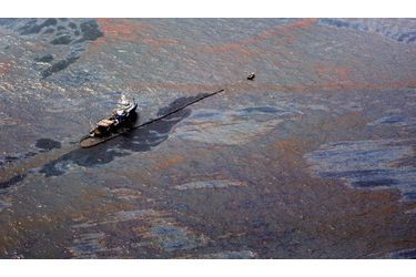Marée noire: BP a terminé la cimentation du puits