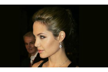 Angelina Jolie interdit à Jennifer Aniston de voir ses enfants