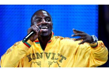 <br />
Le rappeur d&#039;origine sénégalaise, Akon, a déclenché une grosse polémique au Sri-Lanka. 
